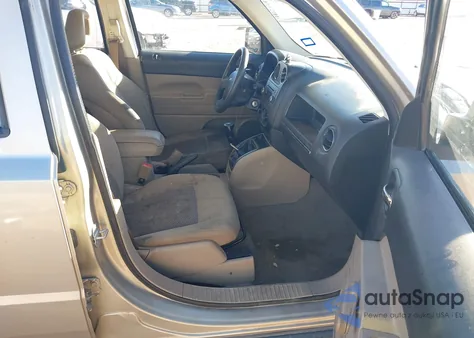 2009 Jeep Patriot Sport from USA, damaged, VIN 1J4FT28B49D195636